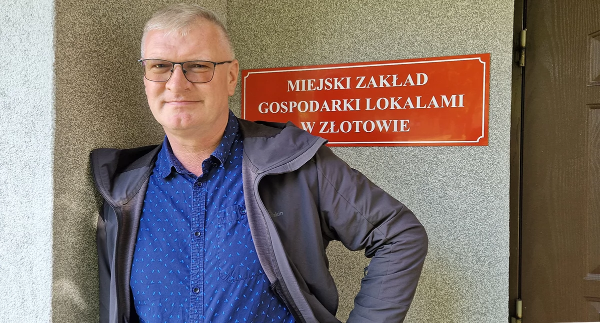 Mieszkania Domy, długu przeciekające dachy piece innej epoki Łatamy - zdjęcie, fotografia