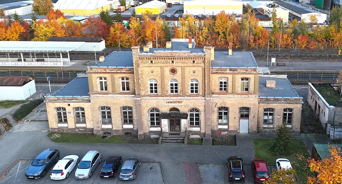 Budynek dworca musi jeszcze poczekać na remont