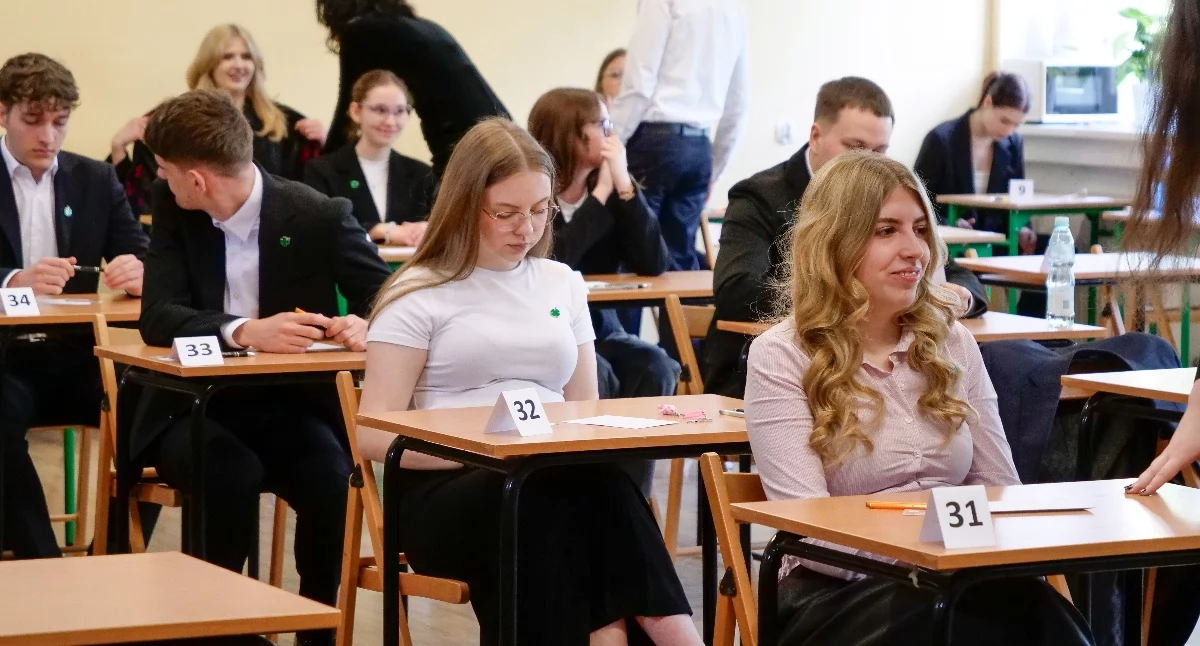 Edukacja, Matura Złotowie wystartowała! - zdjęcie, fotografia