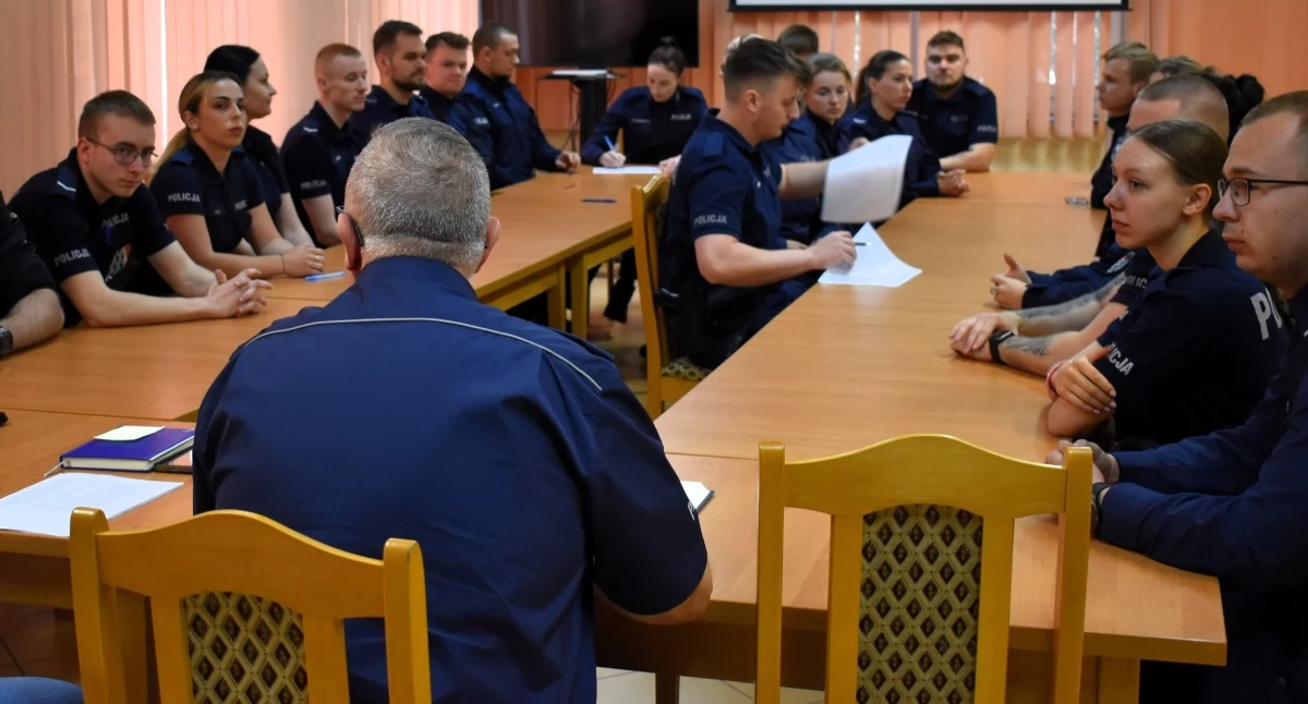 Pierwsza narada z komendantem fot. KPP Złotów