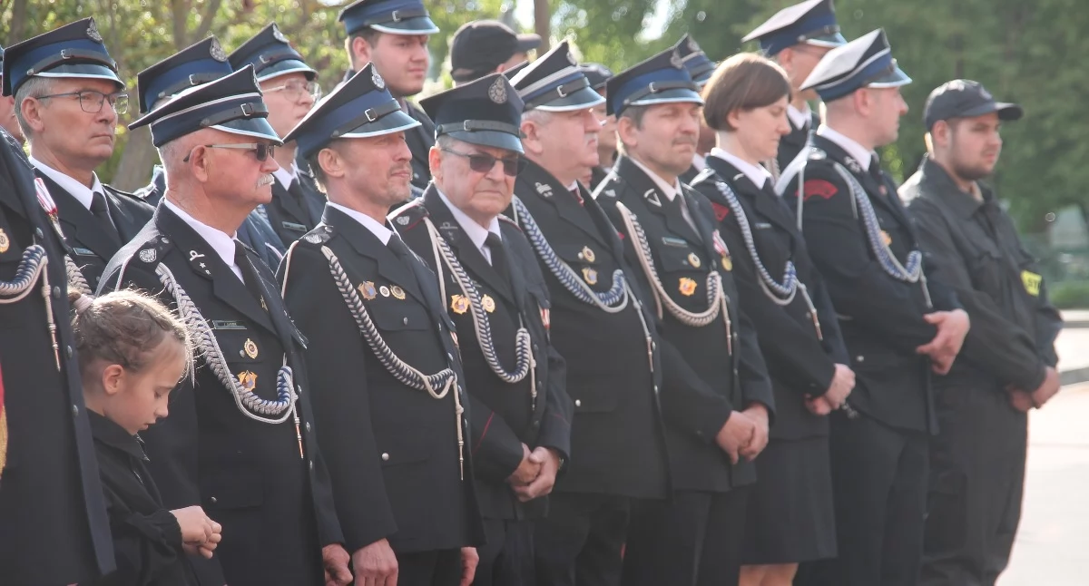 Uroczystości obchody, służbie mieszkańcom! - zdjęcie, fotografia
