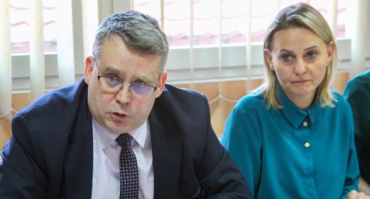 Mecenas urzędu Marcin Sychowski i burmistrz Ewa Winkowska