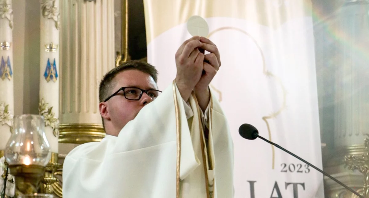 Kościół Religia, Złotów pierwsza miłość Ksiądz Jakub Dziurgot odchodzi - zdjęcie, fotografia