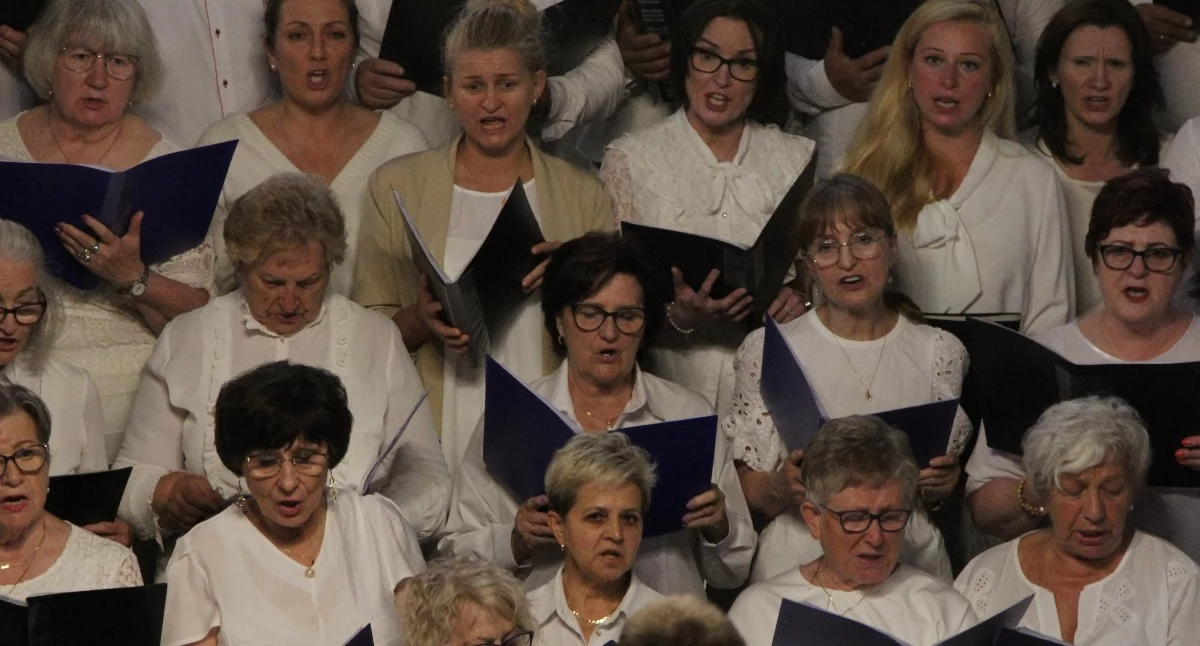 Koncerty muzyka, Dziesięć słów które poruszyły Jastrowie Wyjątkowy koncert Kantaty „Dekalog” - zdjęcie, fotografia