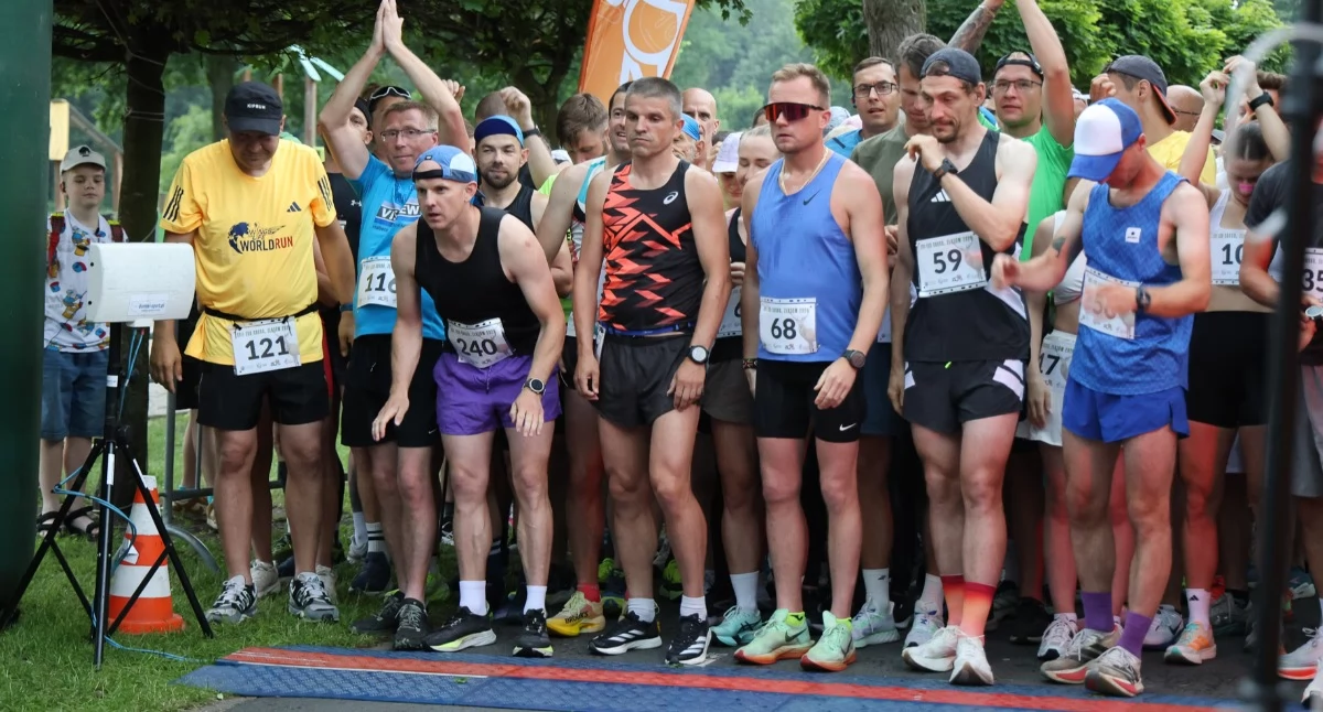 Biegi, Deszczowa sportowa energia Półwyspie Rybackim - zdjęcie, fotografia