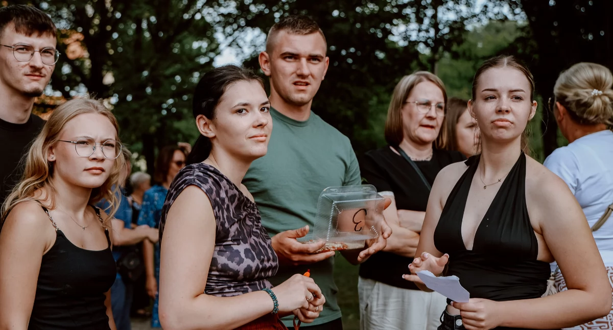 Uroczystości obchody, Parafiada zakończyła Krajenki Wygrała drużyna Śmiardowa Krajeńskiego - zdjęcie, fotografia