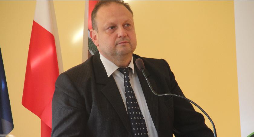Dokonanie zmiany w trakcie konkursu budzi przynajmniej zastanowienie nad tym, co kierowało władzami miasta przy zmianie wymagań konkursowych – ocenia dyrektor ZCAS Sławomir Wilowski