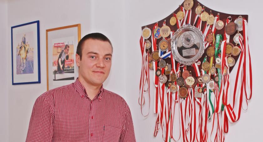 Medale zajmują dumne miejsce w domu Tomasza