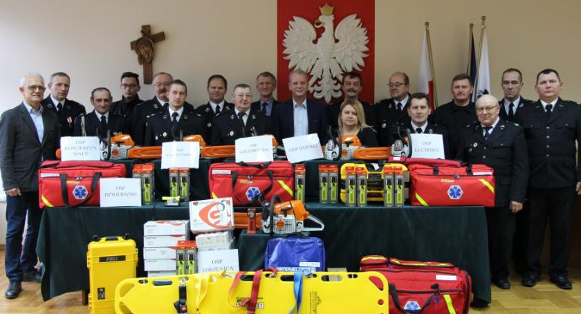 Strażacy z gminy Łobżenica dostali nowy sprzęt