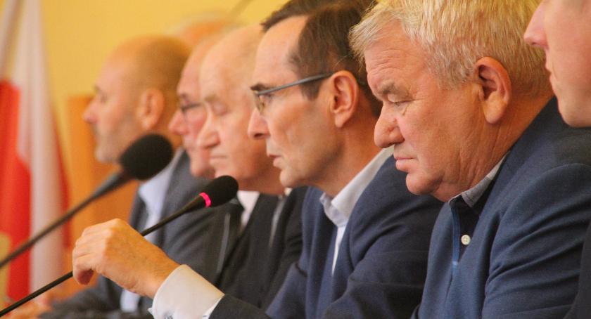 Radni PiS uznali, że to Wiesław Fidurski powinien być przewodniczącym komisji rewizyjnej, a nie Leszek Kępiński
