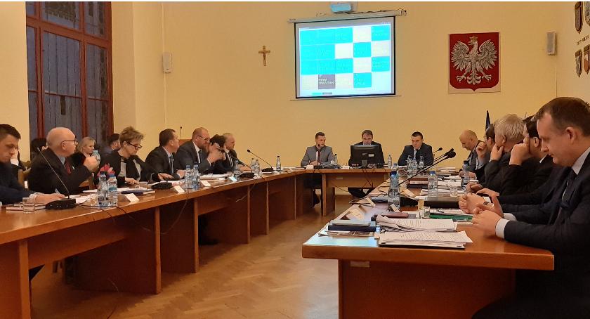 Budżet przeszedł głosami powiatowej koalicji