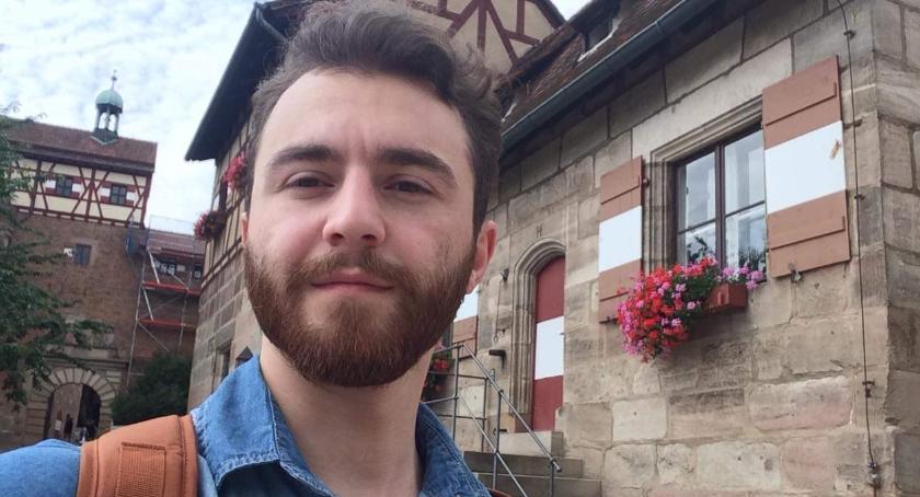 W Gruzji sztuka tatuażu dopiero się rozwija. Idol Davita pochodzi z Polski
