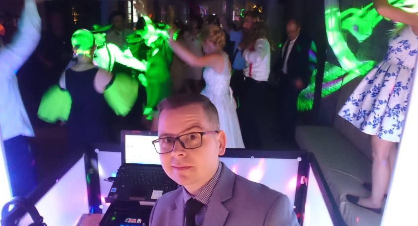 Doświadczenie w fachu Rafał zdobywał w klubach, gdzie był DJ–em przez kilkanaście lat