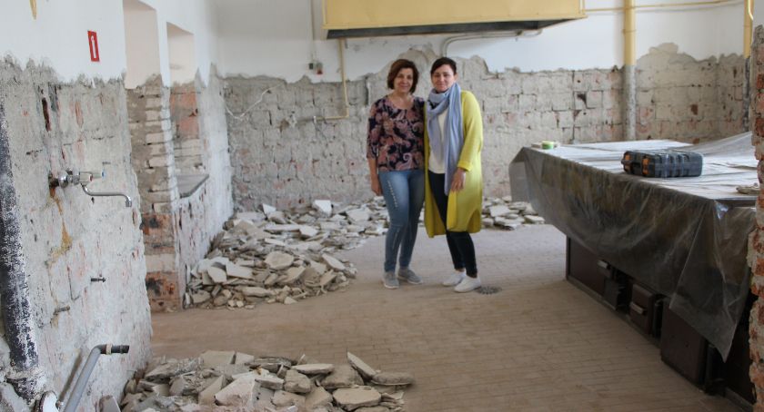 Panie Felicja i Agnieszka czekają na finał remontu