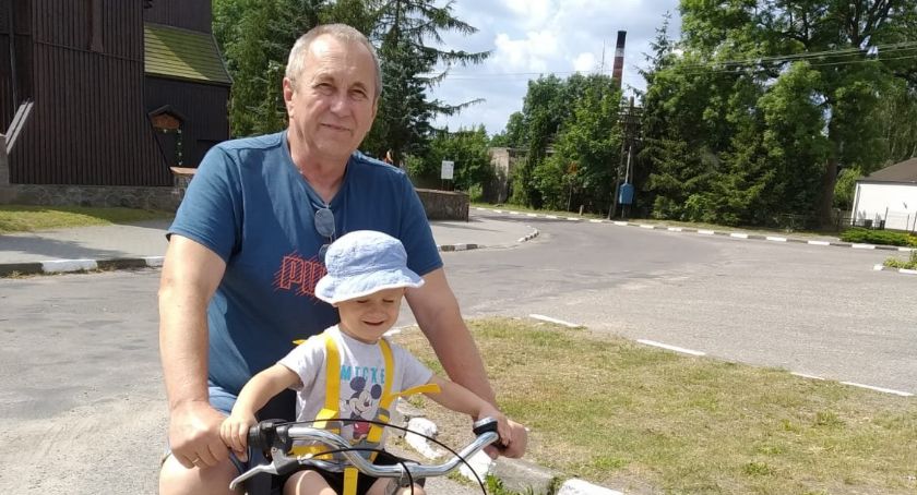 Pan Olek był nauczycielem z powołania. Teraz jest majsterkowiczem, youtuberem ale przede wszystkim dziadkiem