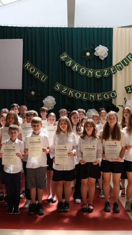 Ponad 100 młodych talentów nagrodzonych. Wręczono Stypendia Wójta Gminy Złotów