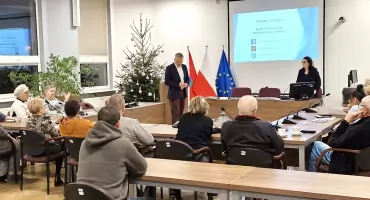 Miasto dowiezie seniorów? – Nie możemy tego zagwarantować – mówi burmistrz Pieniążkowski