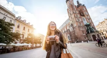 Turystyka międzynarodowa w Polsce: sukces 2025 roku w liczbach