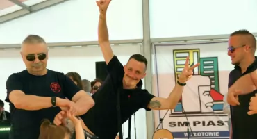 [WIDEO] Pełny parkiet na Słowackiego. Trwa wieczór taneczny