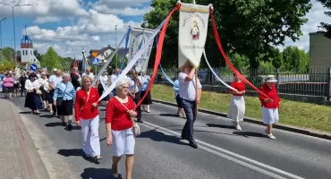 Wielka procesja w parafii św. Piotra i Pawła w Złotowie