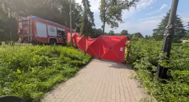 [AKTUALIZACJA]Dramatyczne chwile na Kaczym Dołku. Świadkowie rozpoczęli walkę o życie mężczyzny